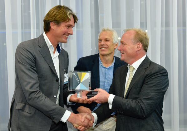 Laat alle grote bedrijven rapporteren over MVO